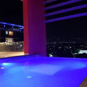  Apartment 2b/r Parkhurst Paradise With Infinity Edge Rooftop Pool